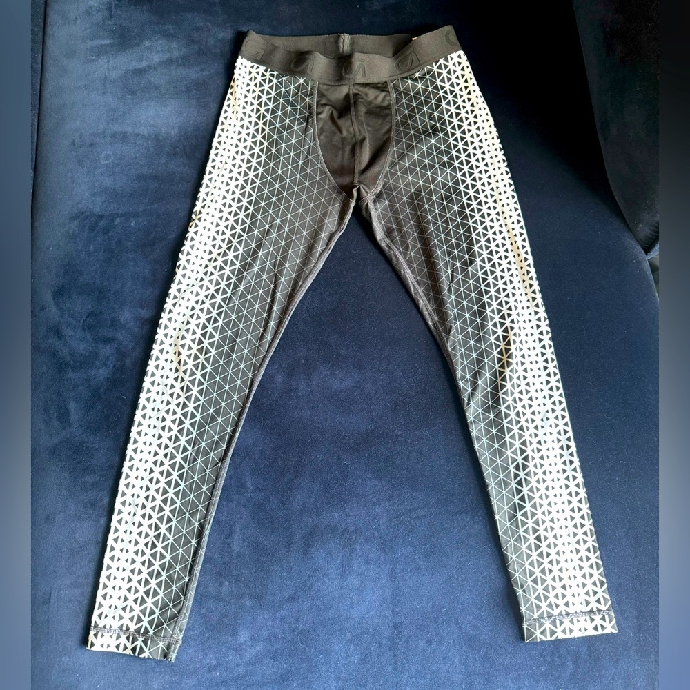 GapFit Compression Tights